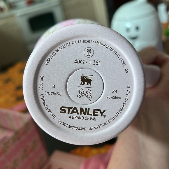 NEW LIMITED EDITION LOVE SHACK FANCY STANLEY TUMBLER 40oz - Picture 6 of 10